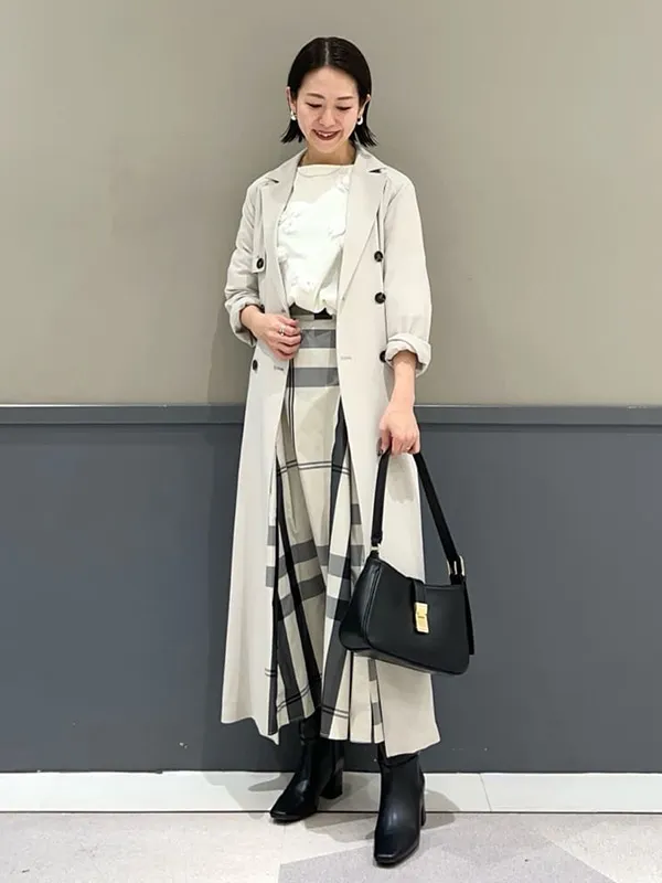 ショート丈ブルゾン×ロングスカートのスタイルアップコーデ | 17度 服装