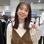 Marina 身長156cm ｜【2026年最新】大人女子のシャツコーデ15選｜ストライプクラブ