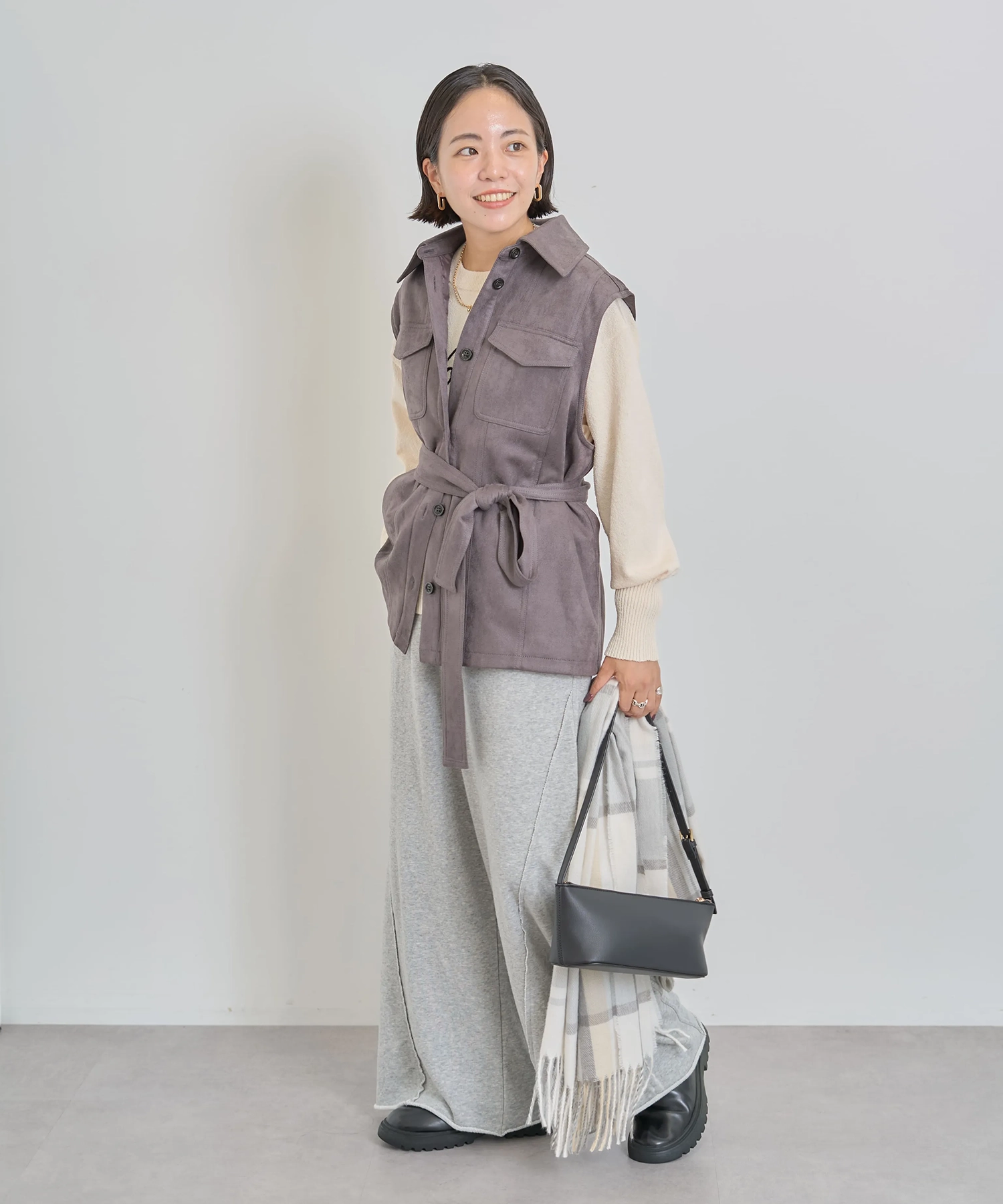 秋の主役はどっち？KNIT vs SWEAT